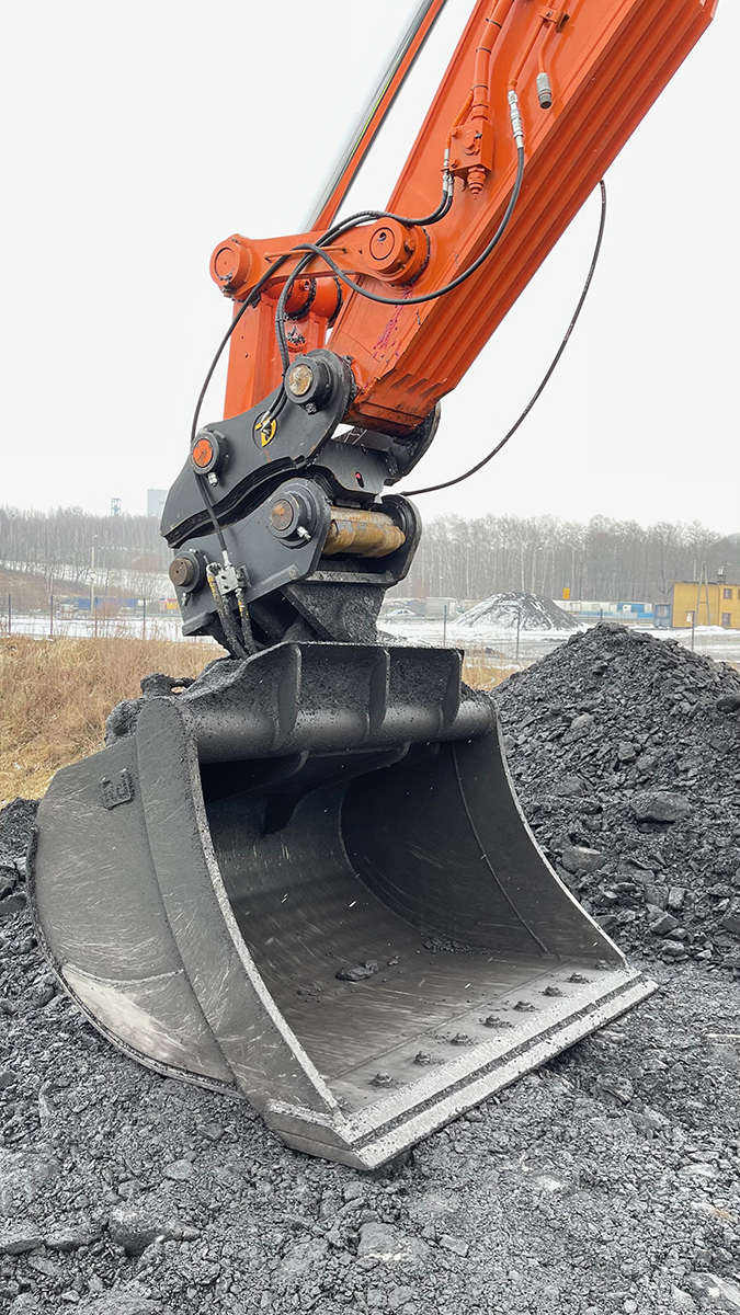 Premium tilt bucket for HITACHI ZX 490 in Poland! - Фотография 3