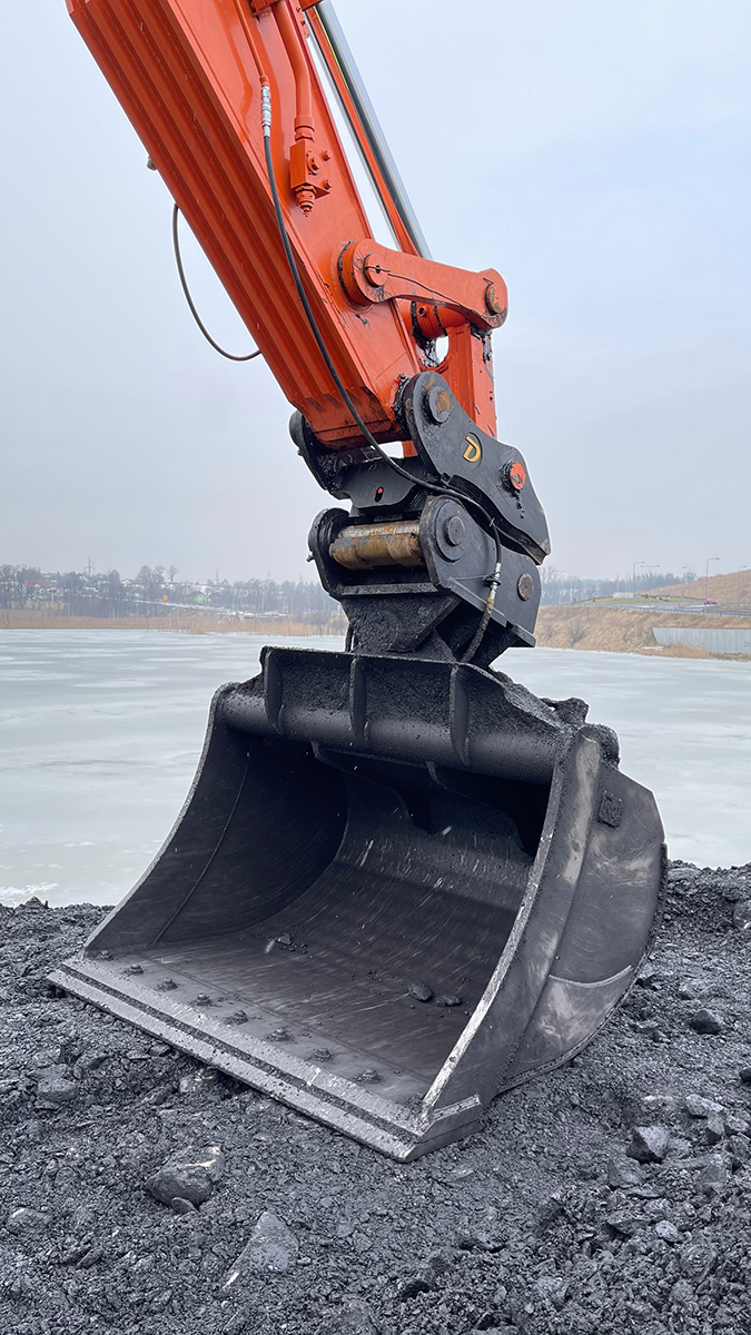 Premium tilt bucket for HITACHI ZX 490 in Poland! - Фотография 4